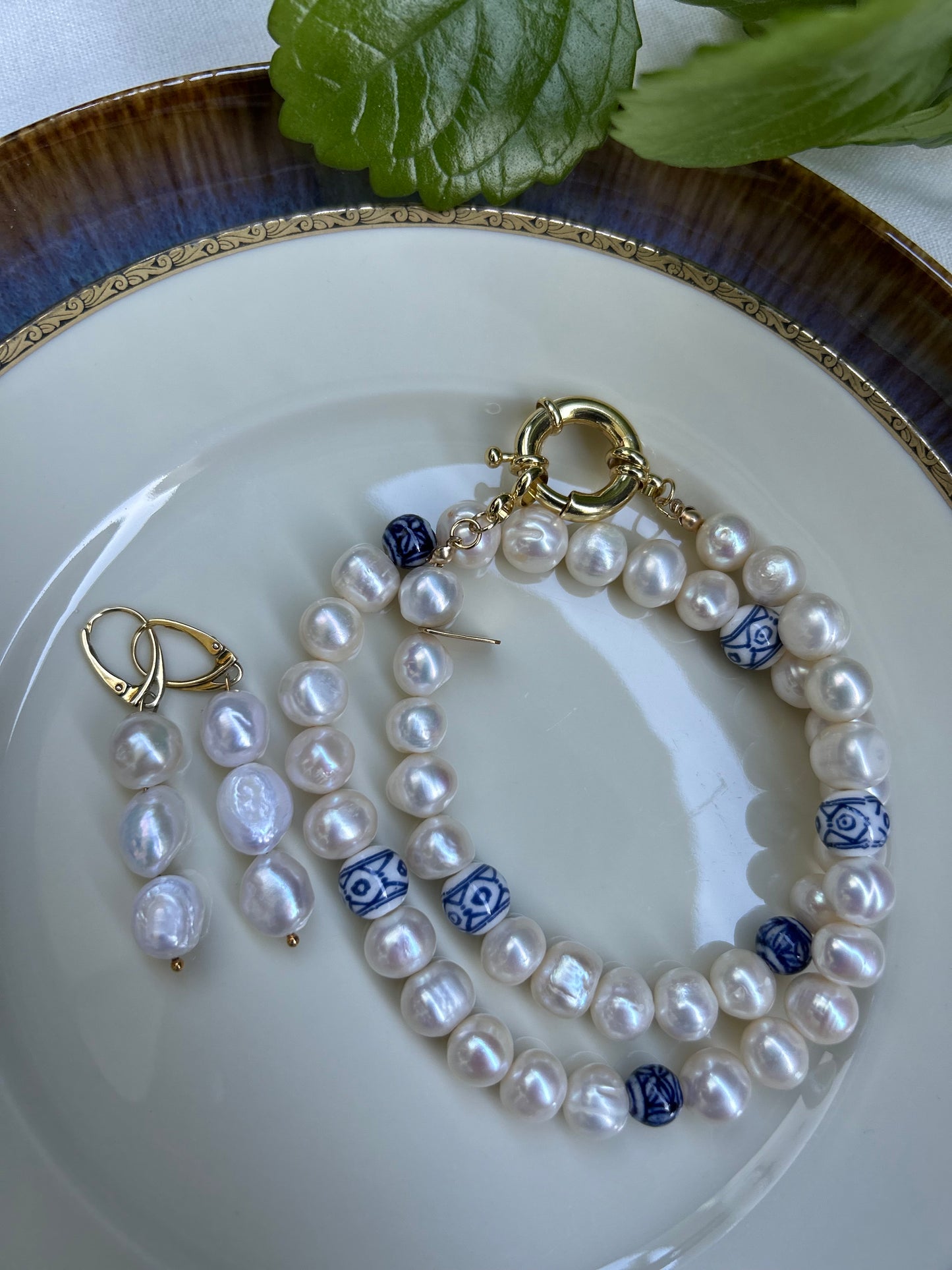 White & Blue Pearl Necklace